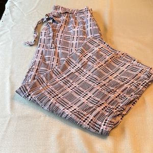 NWT Lularoe houndstooth pants